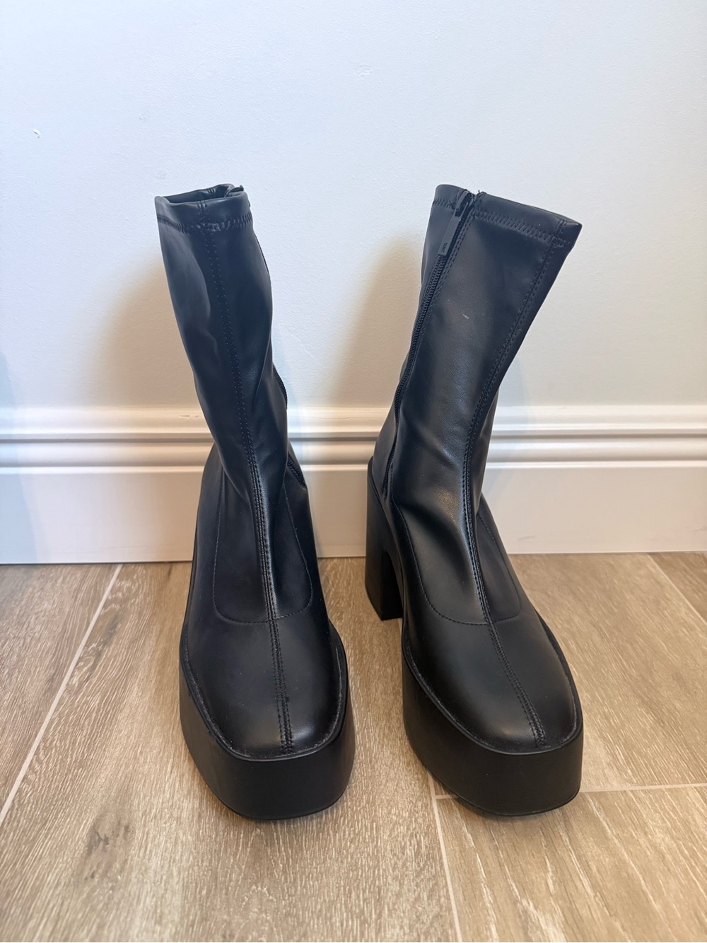 Zara Black Chunky Platform Ankle Boots NWT - Picture 4 of 10